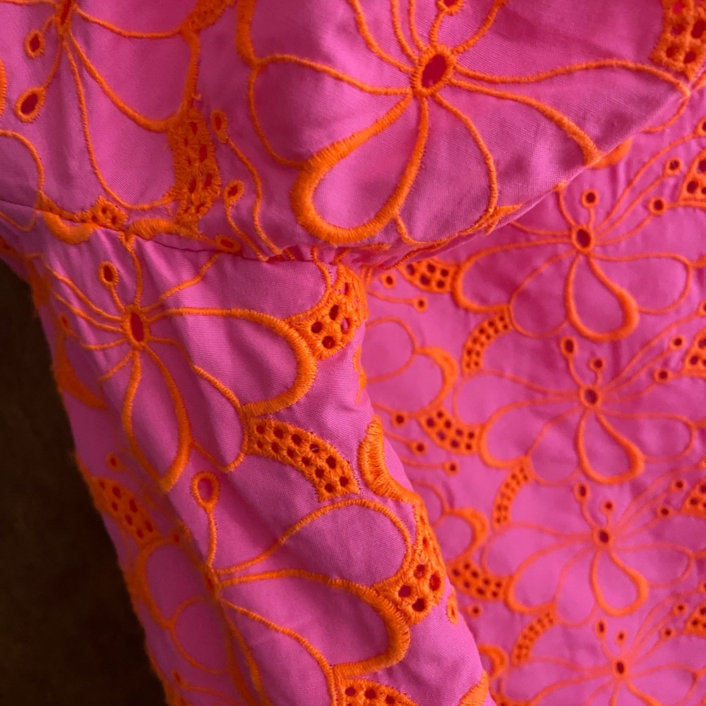 NWOT Lilly Pulitzer Lailah eyelet top - Picture 6 of 15